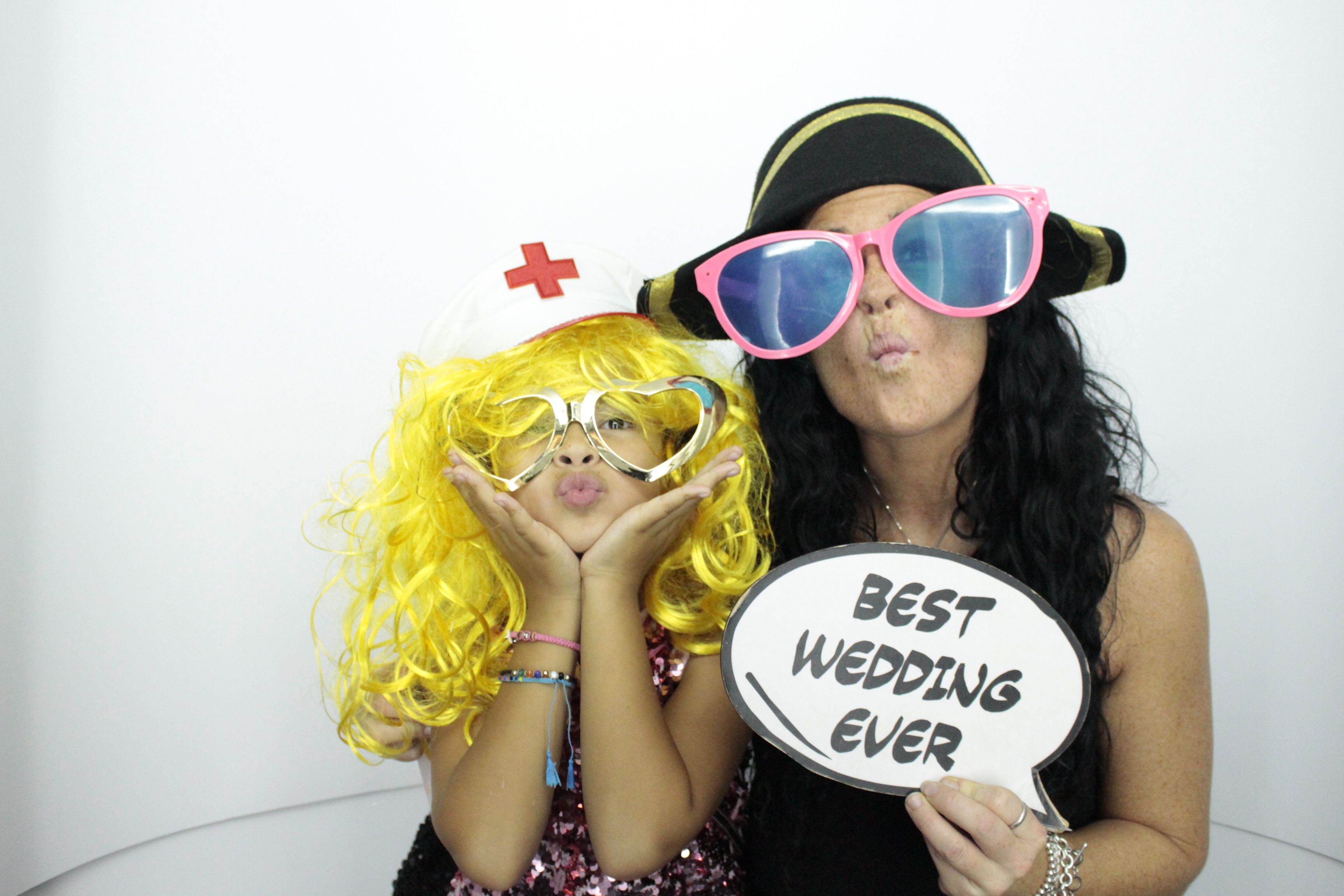 Louise & Dan's Big Day | View more photos from the event at gallery.myphotoboothexperience.co.uk/u/MyPhotoBoothExperienceLtd/Louise-Dans-Big-Day